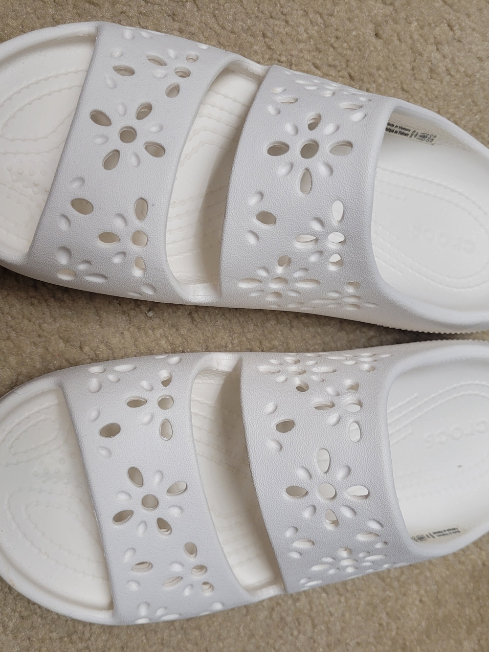 Crocs Women’s White Floral Cutout Slide Sandals